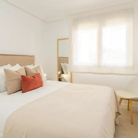 Sunny 2-bedroom Pool & Terrace * Estepona